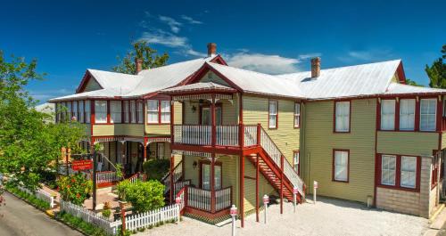 Victorian House Bed and Breakfast