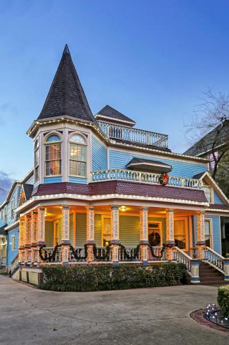 Sara's Inn on the Boulevard