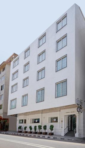 The Gordon House Hotel - Near Gateway Of India