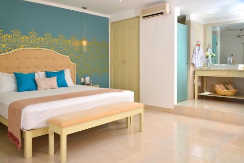 Unic Design Hotel & Restaurant- 5th Avenue