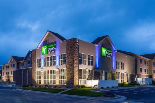 Holiday Inn Express & Suites Rapid City by IHG