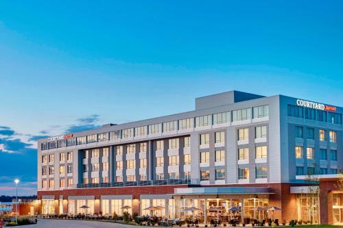 Courtyard by Marriott Erie Bayfront