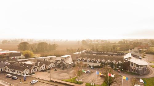 Horse & Jockey Hotel