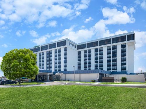 Staybridge Suites Chicago O'Hare - Rosemont by IHG
