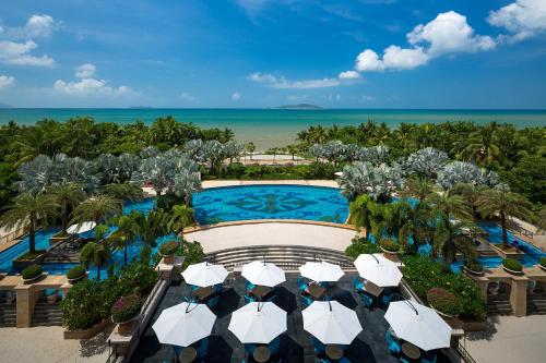 Crowne Plaza Resort Sanya Bay by IHG