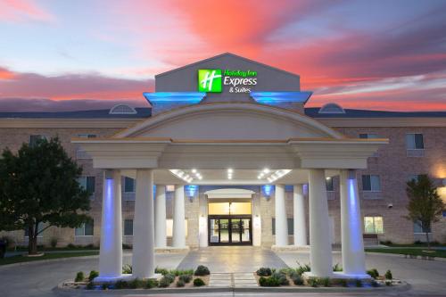 Holiday Inn Express & Suites Amarillo by IHG