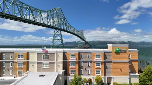 Holiday Inn Express Hotel & Suites Astoria by IHG
