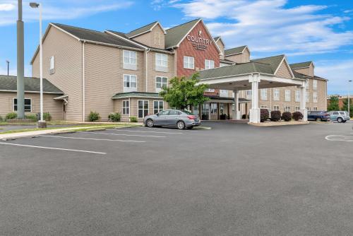 Country Inn & Suites by Radisson, Chambersburg, PA