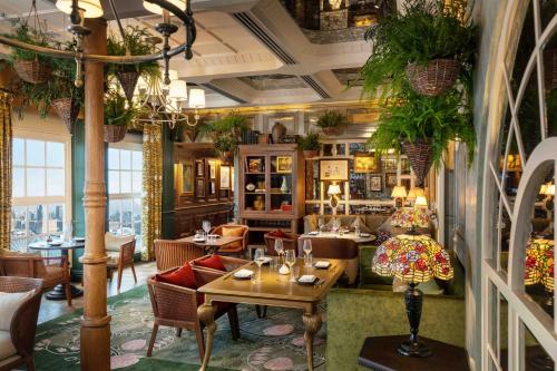 Mandarin Oriental, Hong Kong