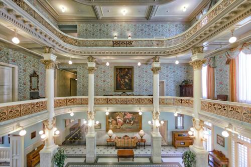 Menger Hotel