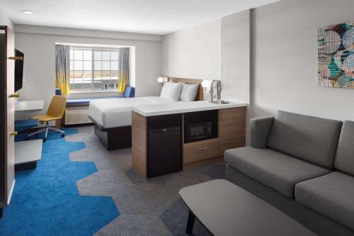 Microtel Inn & Suites by Wyndham Rapid City