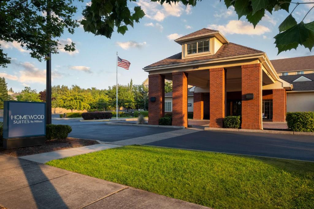 Homewood Suites Medford