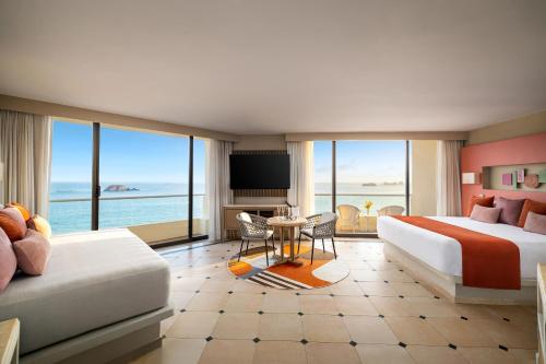 Sunscape Dorado Pacifico Ixtapa Resort & Spa- All Inclusive