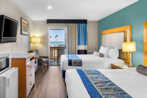 Howard Johnson by Wyndham Santa Cruz