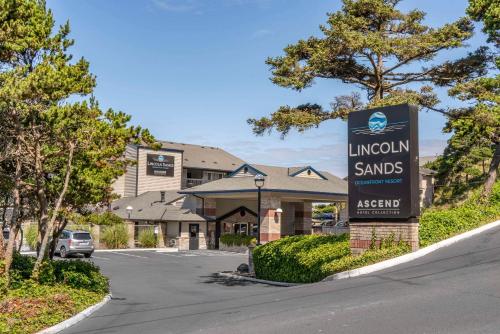 Lincoln Sands Oceanfront Resort, an Ascend Collection Hotel