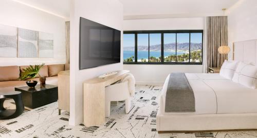 Huntley Santa Monica Beach