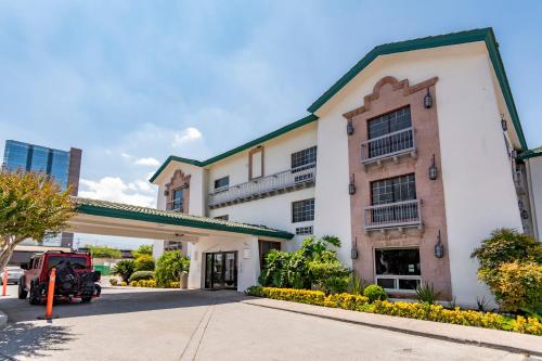 Quinta Dorada Hotel & Suites