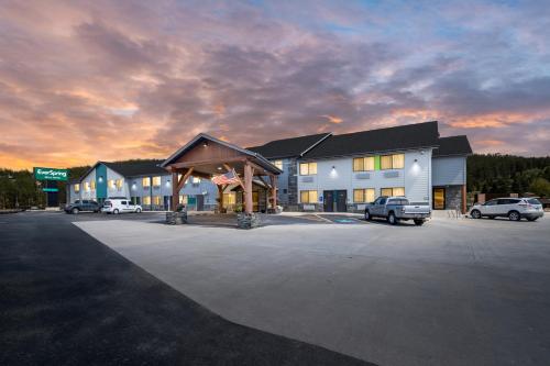 EverSpring Inn & Suites