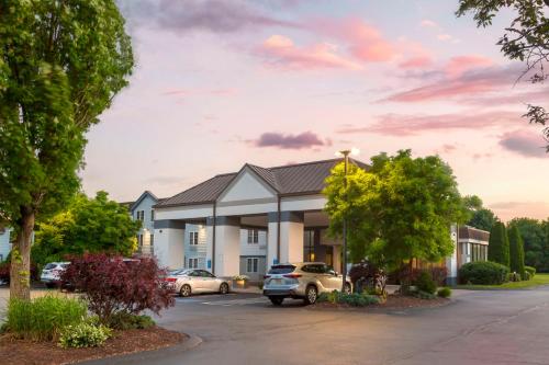 Best Western Hartford Hotel and Suites