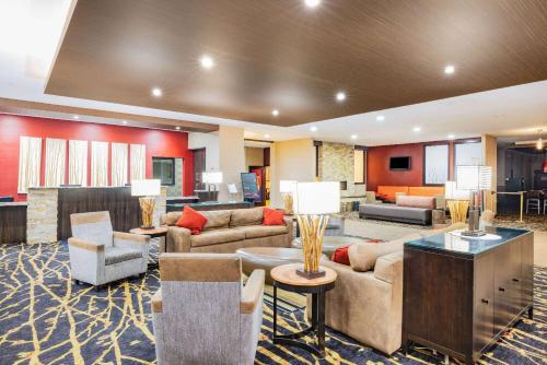 Ramada by Wyndham Grand Forks