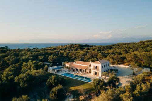 Stone villa situated in the heart of an impressive estate, in one of the most scenic and secluded parts of Corfu’s northeast iconic Mediterranean coastline.