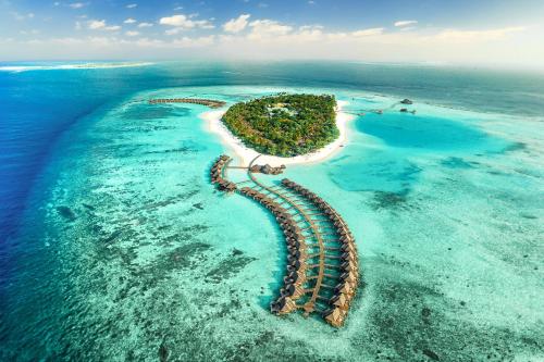 Sun Siyam Iru Fushi with Free Transfer