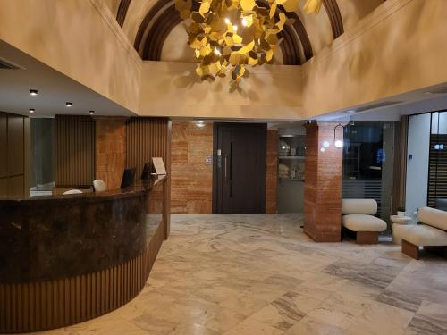 Golden Star City Resort